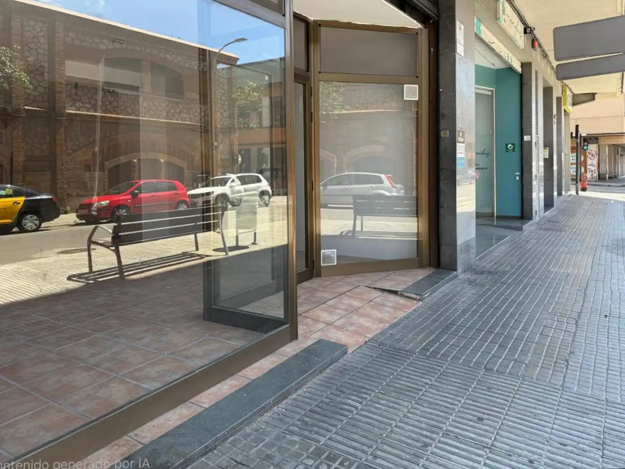 Vista exterior de Local en venta en Terrassa con Aire acondicionado