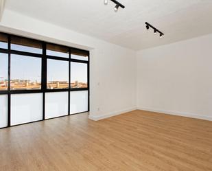 Living room of Flat for sale in Mataró  with Air Conditioner, Heating and Balcony