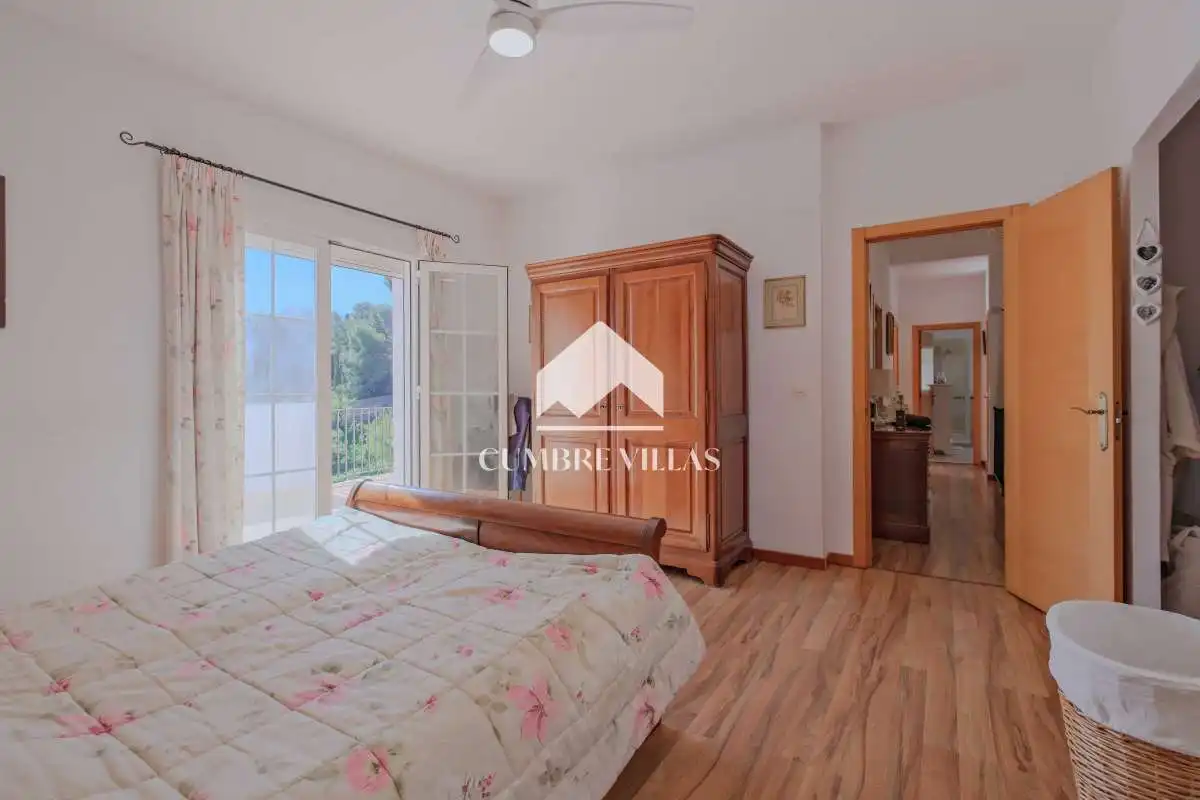 Dormitori de Casa o xalet en venda en Almuñécar amb Calefacció, Jardí privat i Terrassa