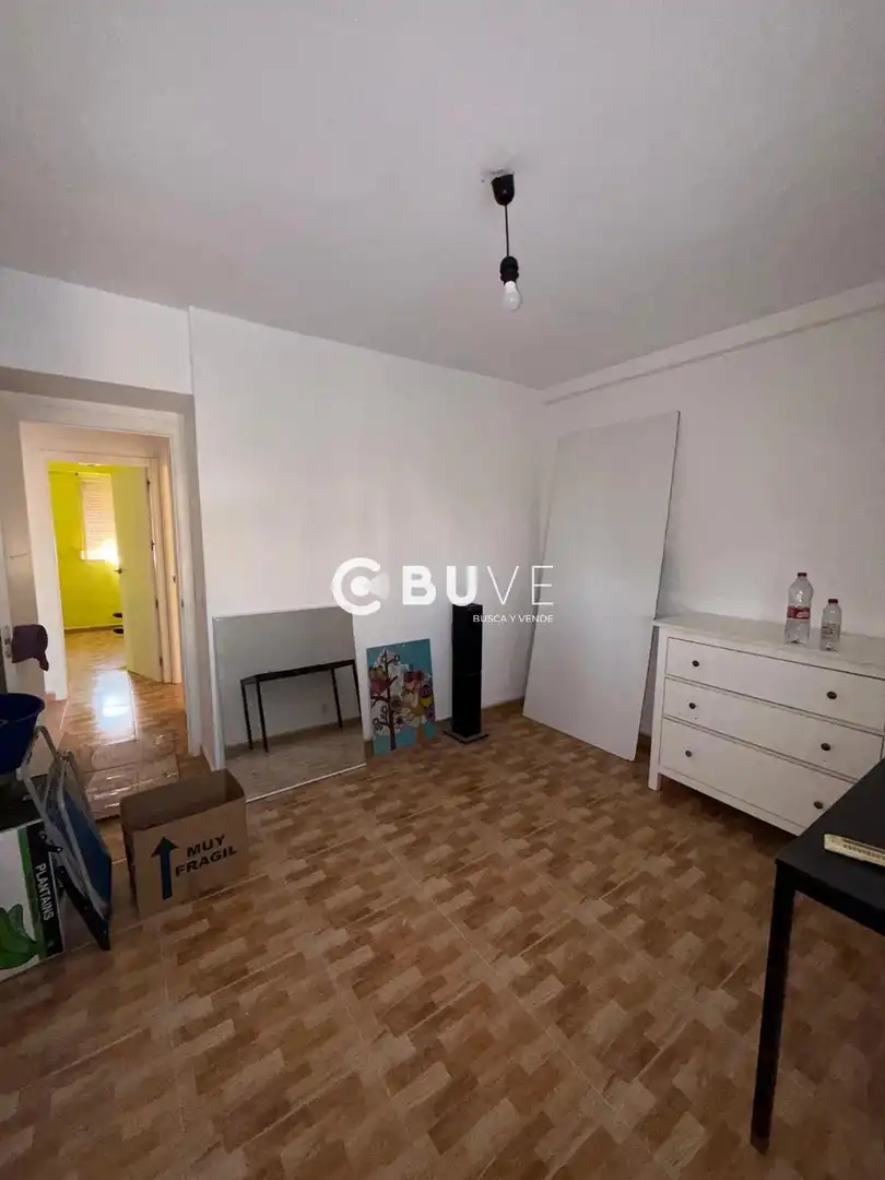 Bedroom of Flat for sale in Sevilla  with Air Conditioner and Storage room