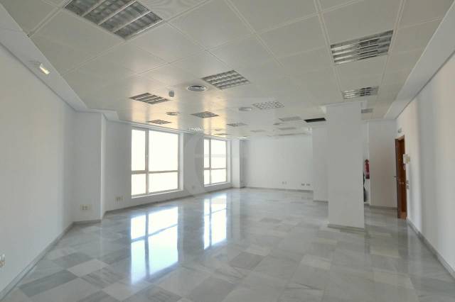 Oficina en Alquiler en Barrio de Benicalap