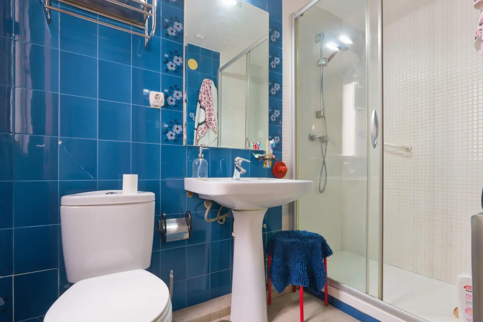 Baño de Piso en venta en Granada con Aire acondicionado, Calefacción y Amueblado