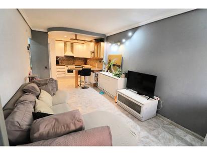 Living room of Flat for sale in Terrassa  with Air Conditioner, Heating and Private garden