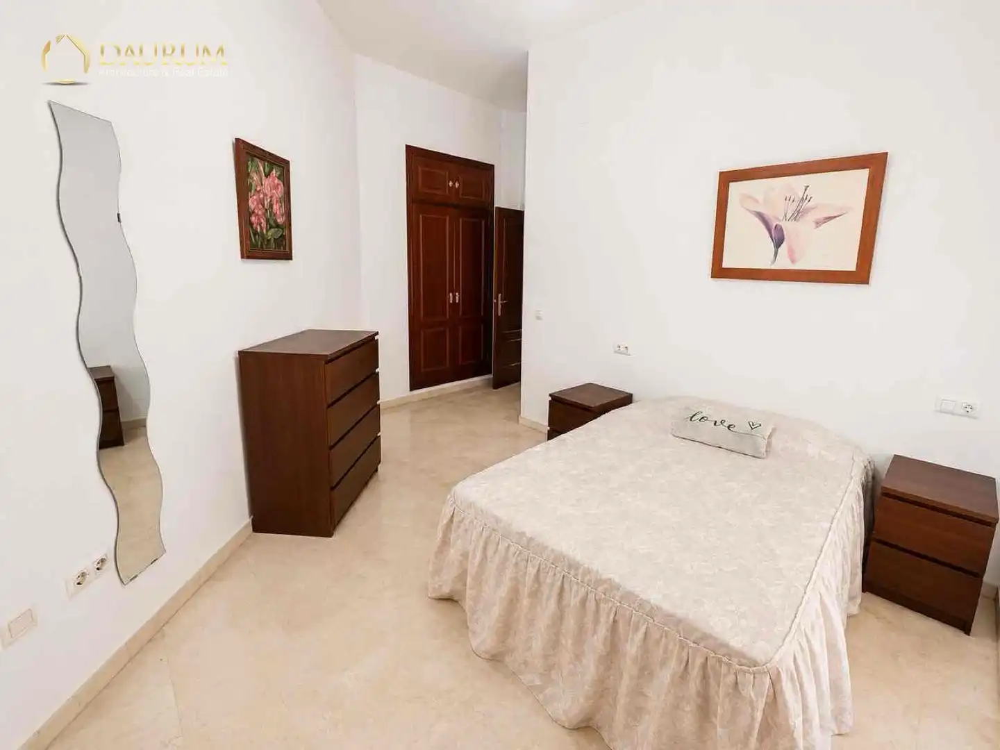 Habitación de Piso en venta en Dos Hermanas con Aire acondicionado, Calefacción y Amueblado