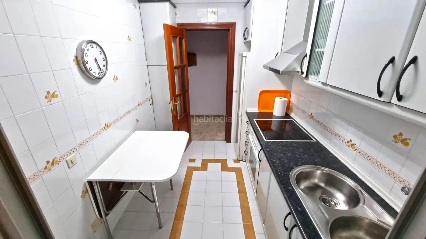 Piso con jardín en alquiler en Calle Eugenio Gross 56, imagen 6