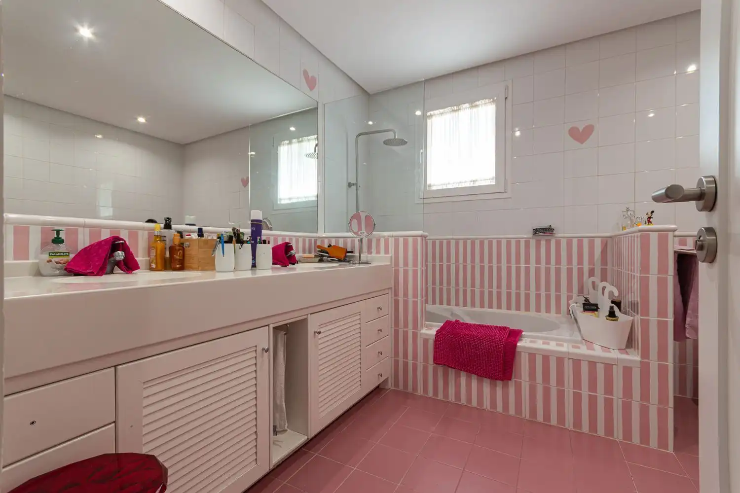 Bathroom of Houses for sale in Boadilla del Monte  with Air Conditioner, Heating and Storage room