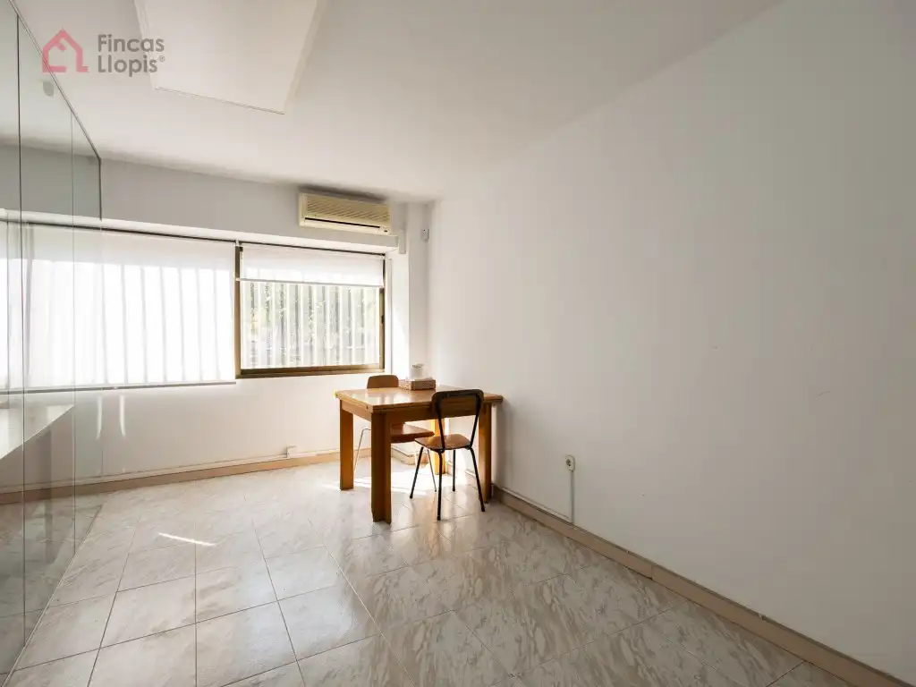 Business premises for sale in Calle Alts Forns 68, imagen 6
