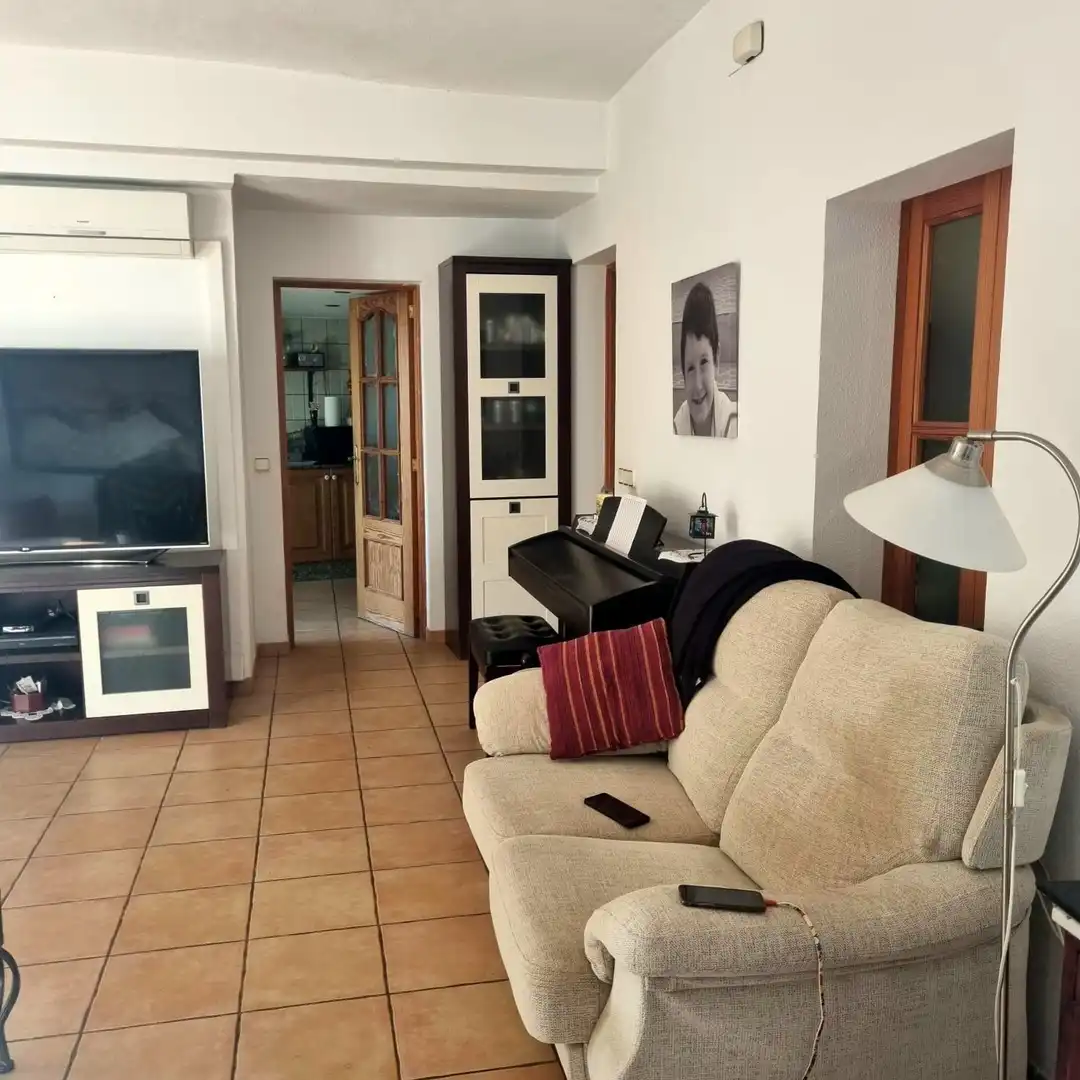 Sala d'estar de Planta baixa en venda en Marratxí amb Aire condicionat, Jardí privat i Terrassa