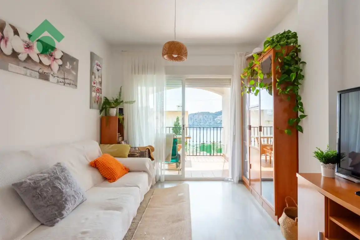 Sala d'estar de Dúplex en venda en Almuñécar amb Aire condicionat i Terrassa