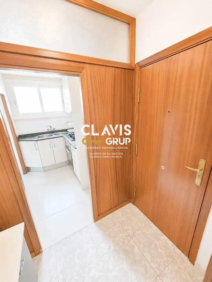 Kitchen of Flat for sale in Barcelona  with Air Conditioner, Heating and Terrace