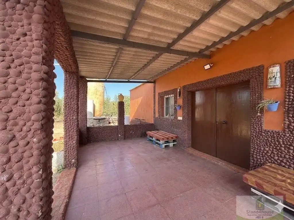 Casa rústica amb piscina en venda a La Palma del Condado, imagen 5
