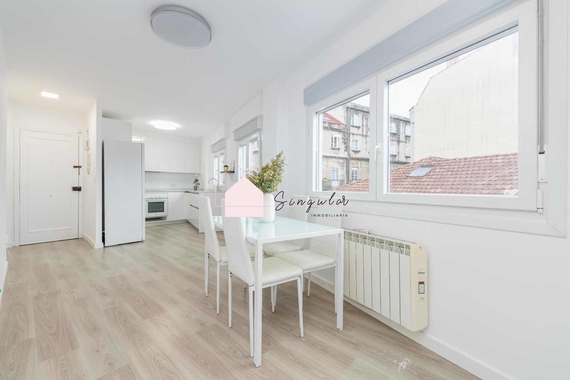 Dining room of Flat for sale in Vigo   with Heating and Storage room