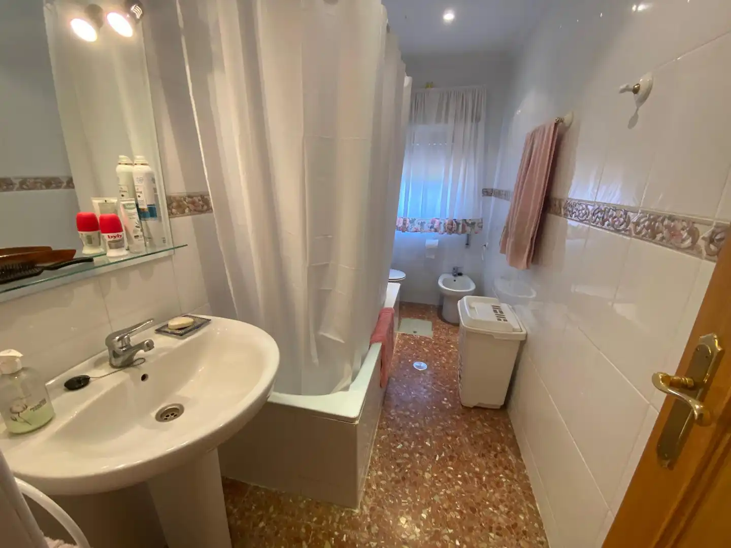 Bathroom of Houses for sale in Albacete  with Air Conditioner, Private garden and Furnished