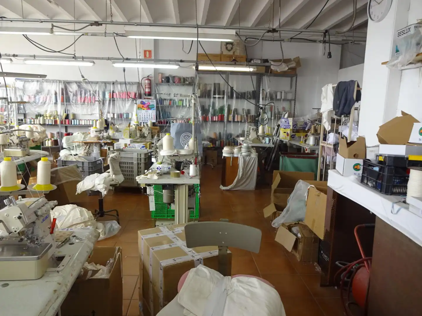 Nave industrial in vendita a El Palau - Escorxador