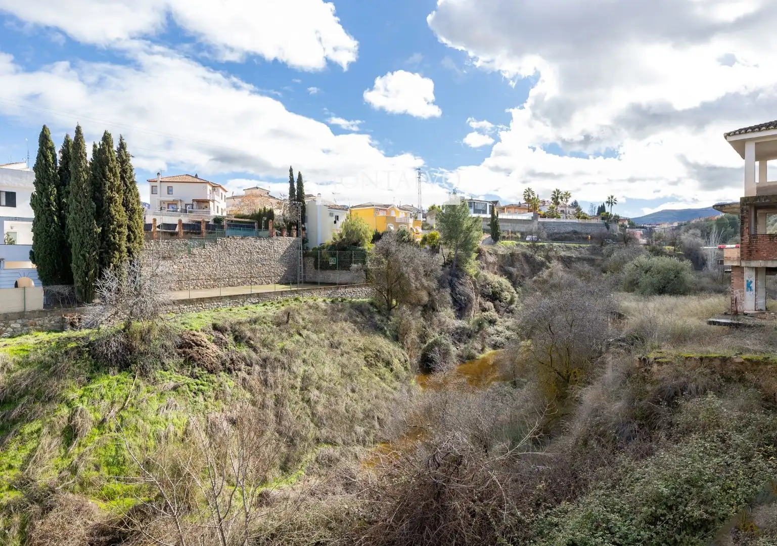 Vista exterior de Casa o chalet en venta en Gójar con Calefacción y Piscina