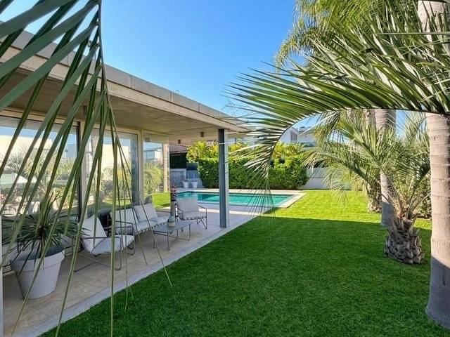 Casa-chalet en Venta en Figuera en San Antonio de Benagéber