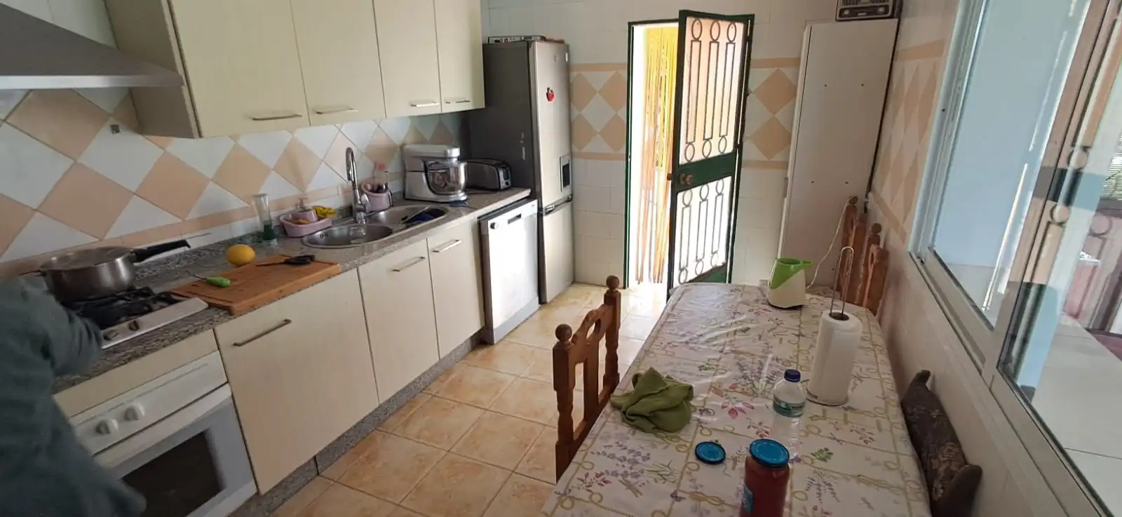 Kitchen of Houses for sale in Utrera  with Private garden and Swimming Pool