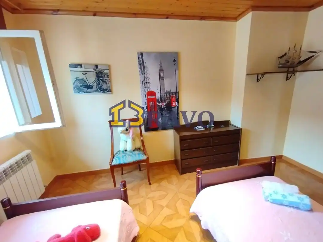 Habitación de Casa o chalet en venta en Medina de Pomar con Calefacción, Jardín privado y Terraza