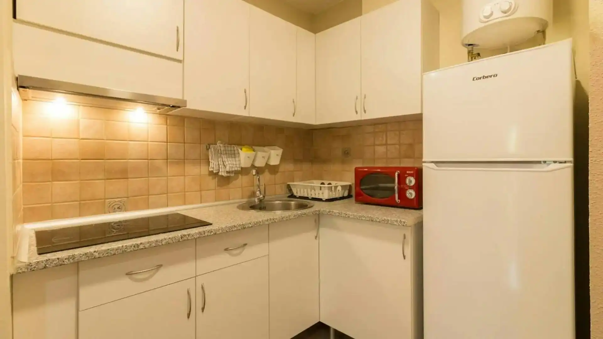 Cocina de Piso para compartir en Barcelona con Amueblado y Lavadora