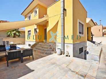 Villa avec piscine à vendre à Calle de Teide-la Cumbre