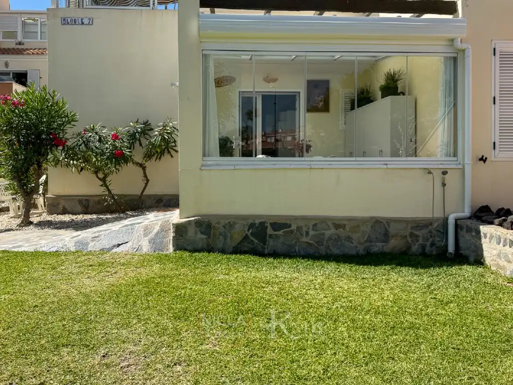 Vista exterior de Apartamento en venta en Vera con Aire acondicionado, Jardín privado y Terraza