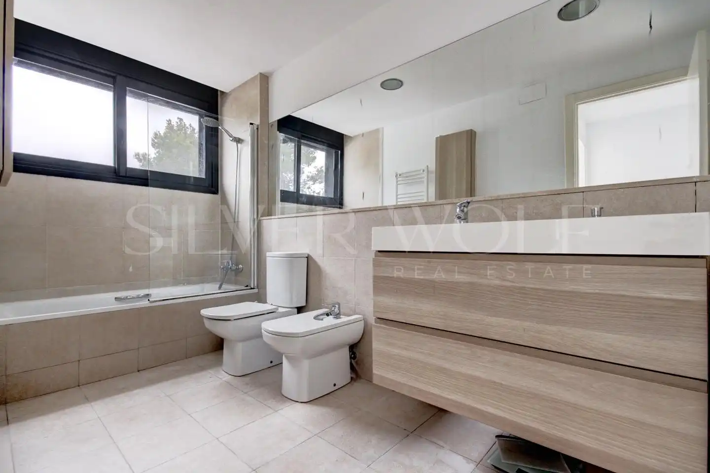 Baño de Casa adosada de alquiler en Sant Pere de Ribes con Aire acondicionado, Calefacción y Jardín privado