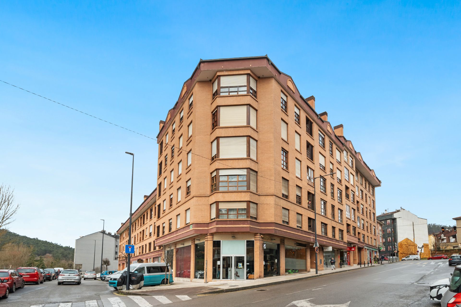 Außenansicht von Geschaftsraum zum Verkauf in Llanera mit Klimaanlage