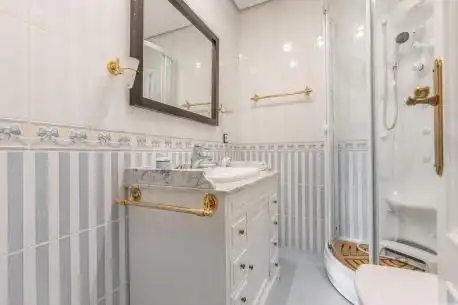 Bany de Casa o xalet en venda en Madrid amb Aire condicionat, Calefacció i Terrassa