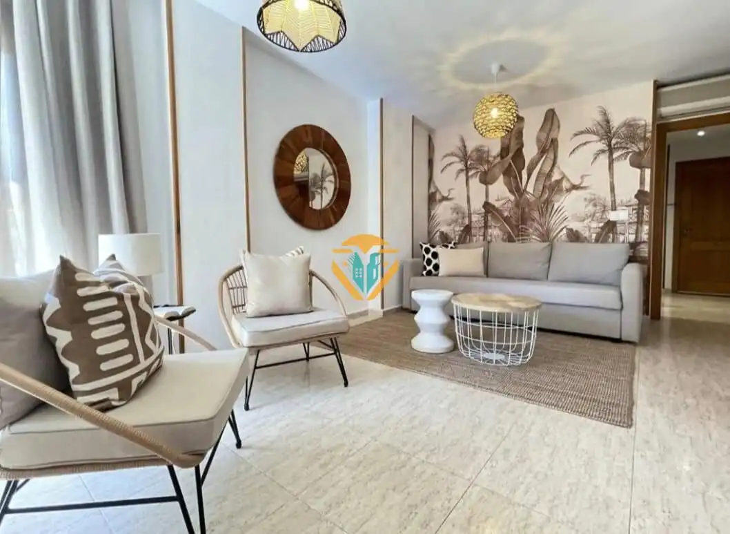 Appartement compact avec piscine à vendre à Playa de Poniente