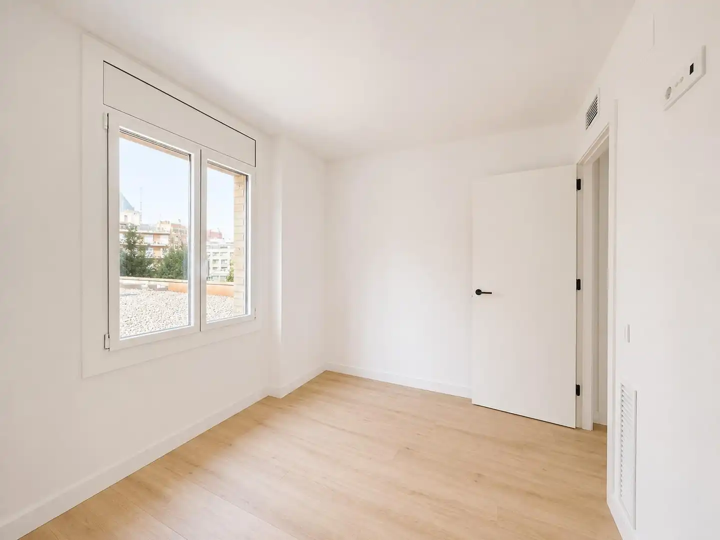 Bedroom of Apartments for sale in Granollers  with Air Conditioner, Heating and Parquet flooring