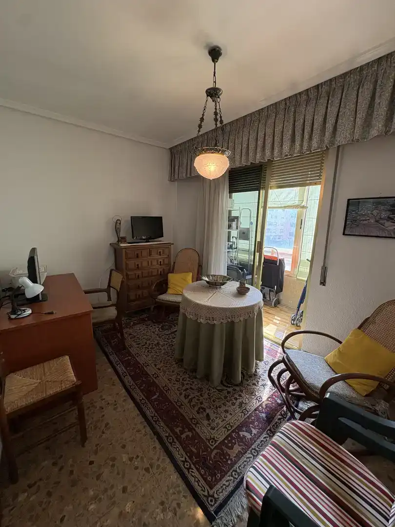 Wohnzimmer von Wohnung zum Verkauf in  Albacete Capital mit Klimaanlage und Balkon