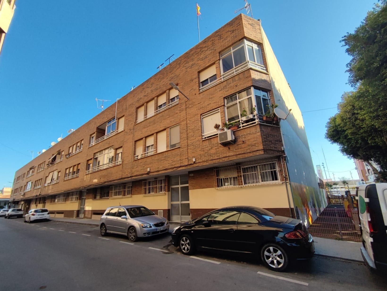 Vista exterior de Piso en venta en Torre-Pacheco con Balcón