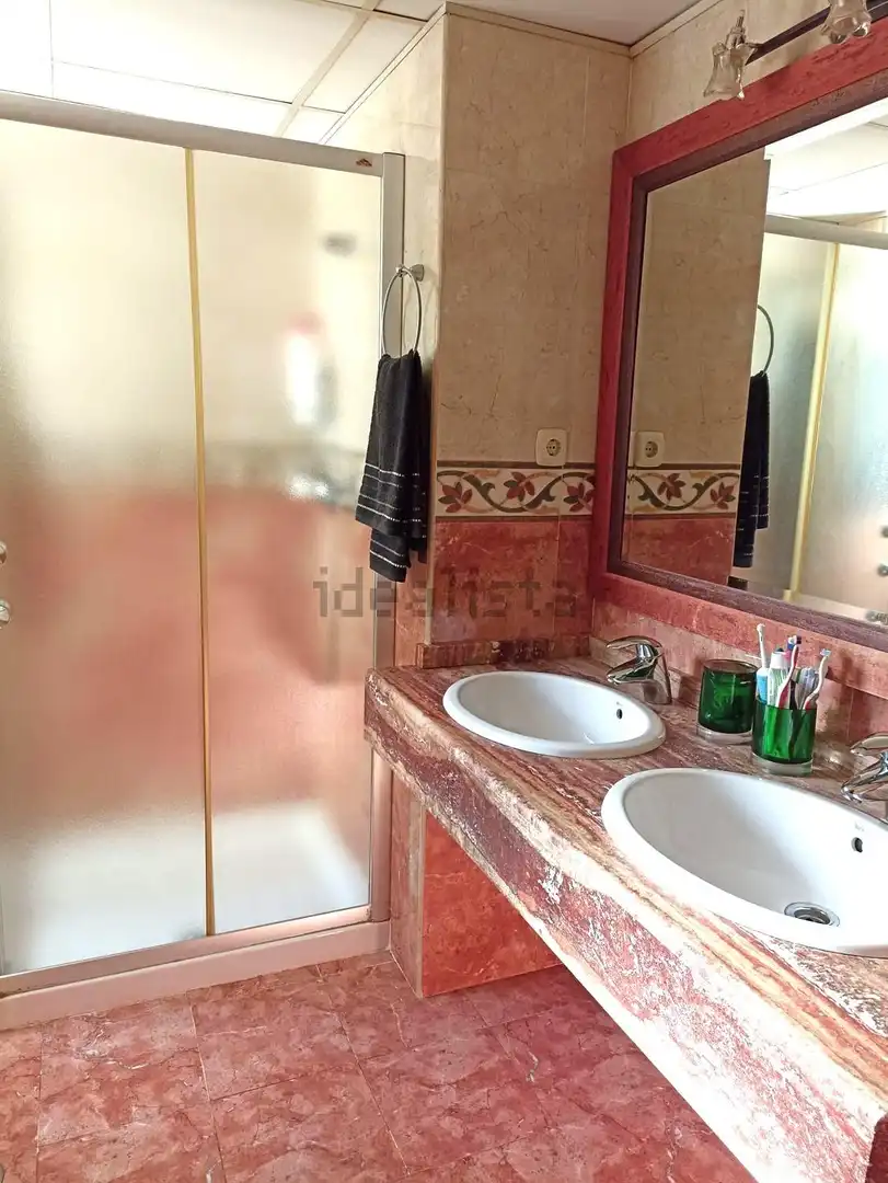 Bathroom of Attic for sale in Málaga  with Air Conditioner, Heating and Private garden