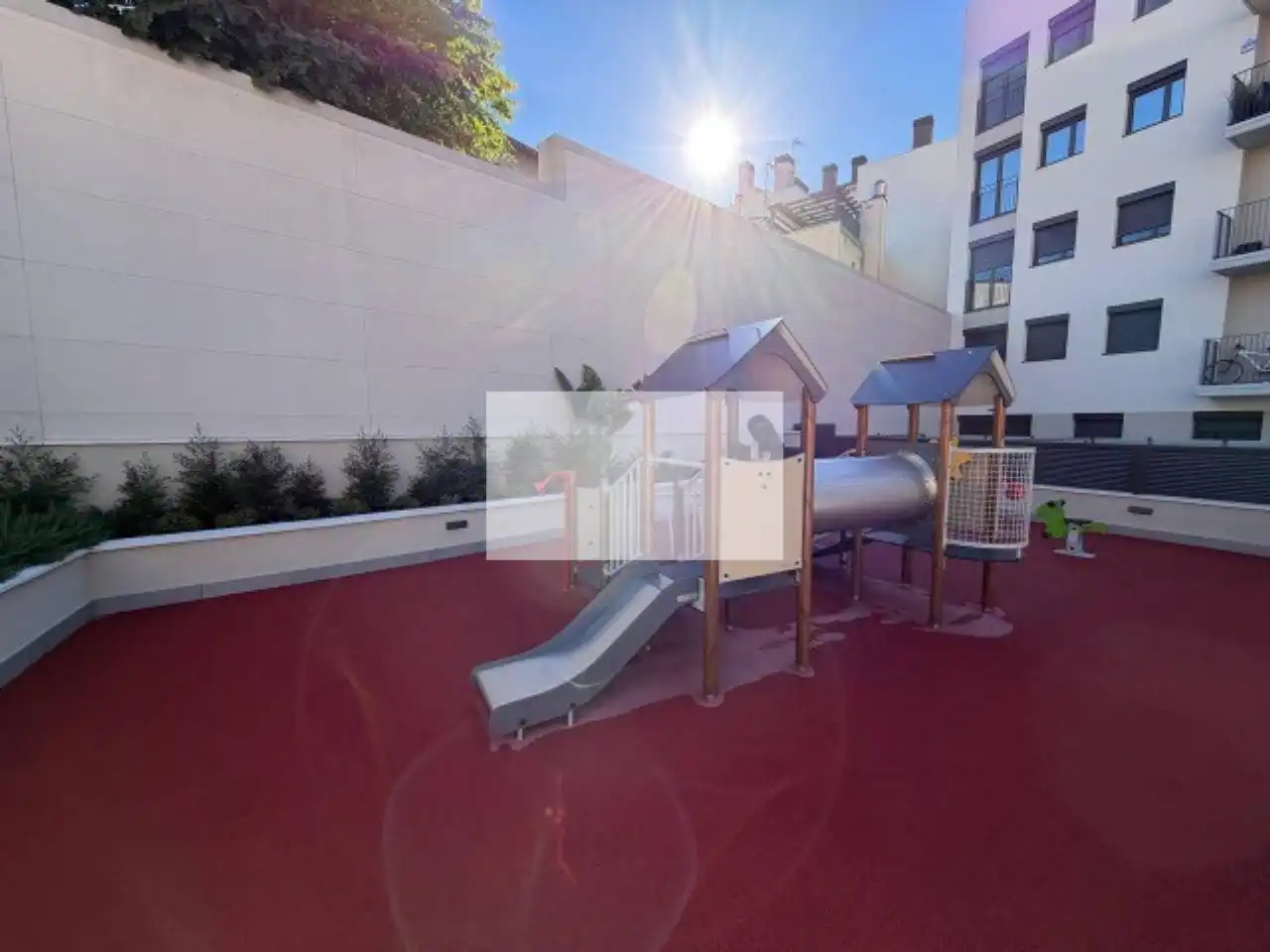 Terraza de Piso en venta en Sabadell con Aire acondicionado, Calefacción y Jardín privado