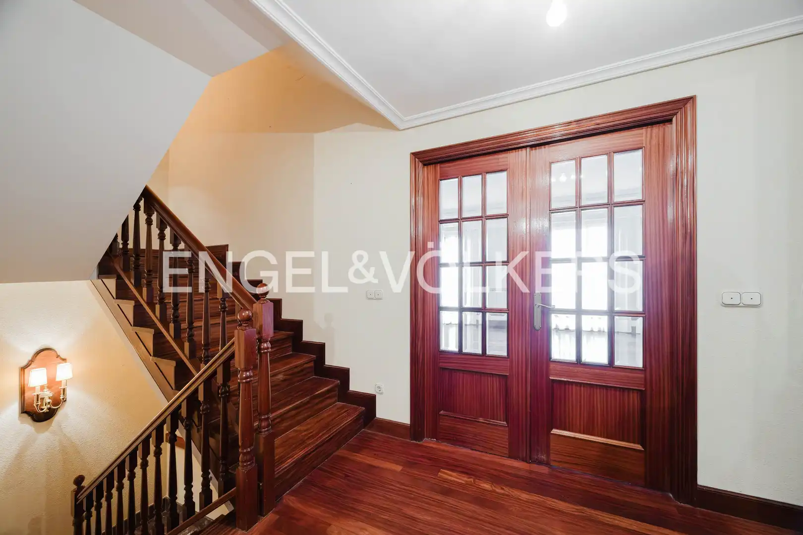 Casa adosada en venda en Donostia - San Sebastián  amb Calefacció, Jardí privat i Balcó