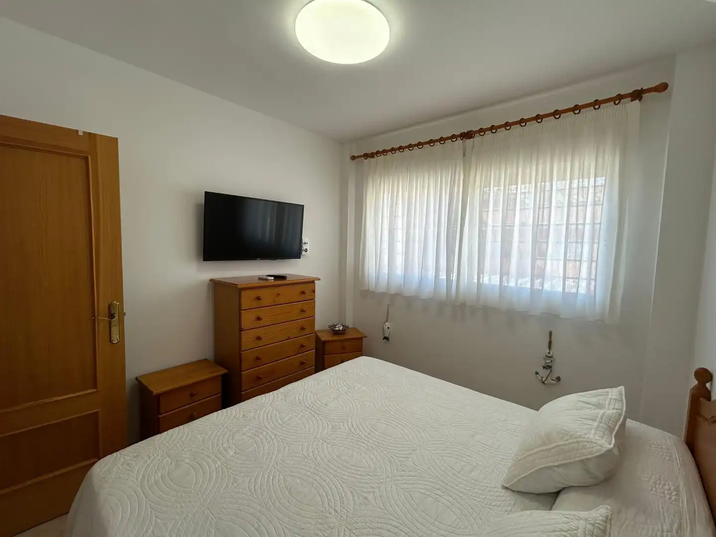 Schlafzimmer von Einfamilien-Reihenhaus zum Verkauf in Cullera mit Klimaanlage, Terrasse und Möbliert