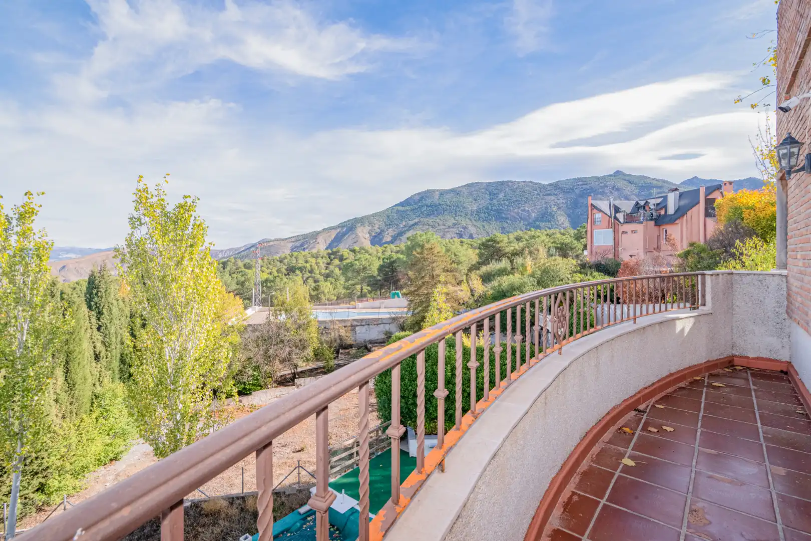 Vista exterior de Casa o chalet en venta en La Zubia con Aire acondicionado, Calefacción y Jardín privado
