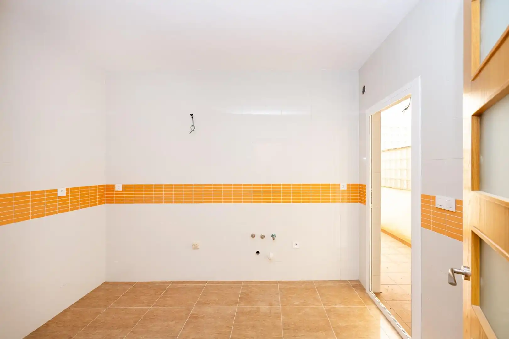 Cocina de Piso en venta en Roquetas de Mar con Calefacción, Terraza y Balcón