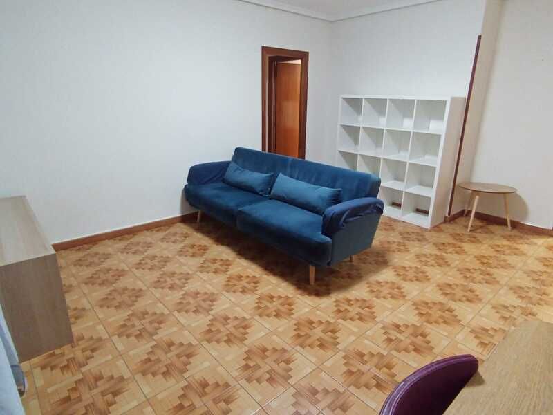 3 hab, 94m² en Entrevías, Puente de Vallecas,  Madrid Capital - Image 2