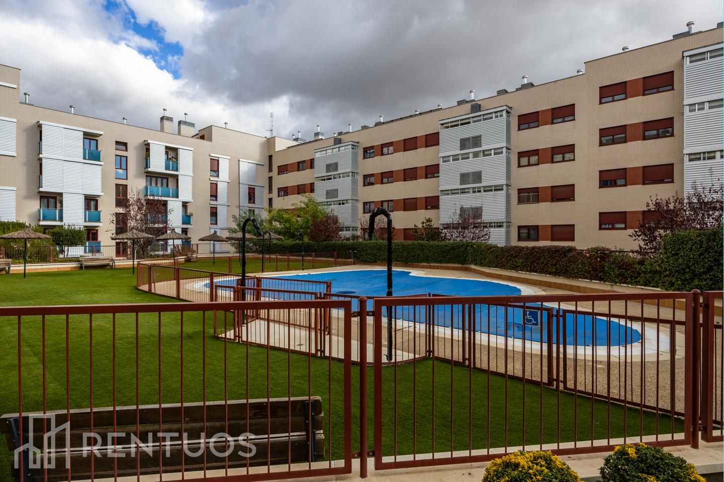 Swimming pool of Flat to rent in Getafe  with Heating, Storage room and Furnished