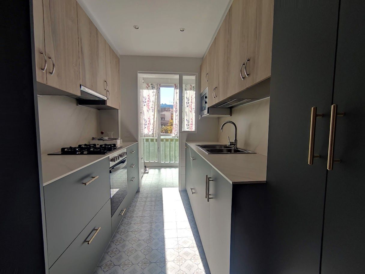 Kitchen of Flat to rent in  Barcelona Capital  with Air Conditioner, Parquet flooring and Terrace