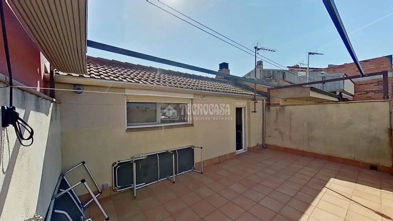 Vista exterior de Casa adosada en venta en Manresa