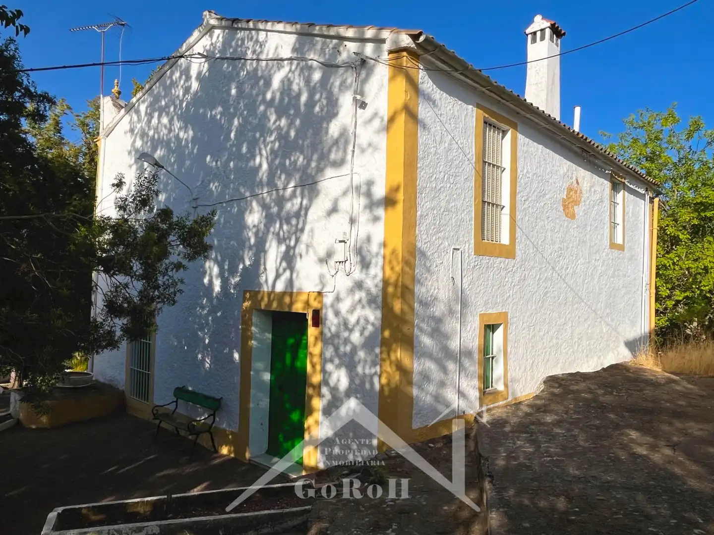 Exterior view of Land for sale in Constantina
