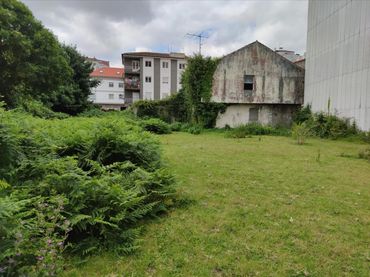 Terreny residencial en venda a Oro