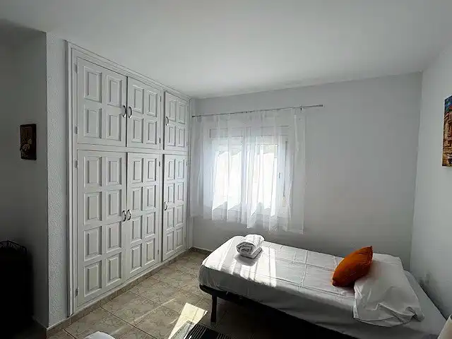 Habitación de Casa o chalet en venta en L'Escala con Aire acondicionado, Calefacción y Jardín privado