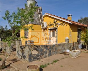 Exterior view of Country house for sale in Puebla de Obando  with Terrace and Swimming Pool