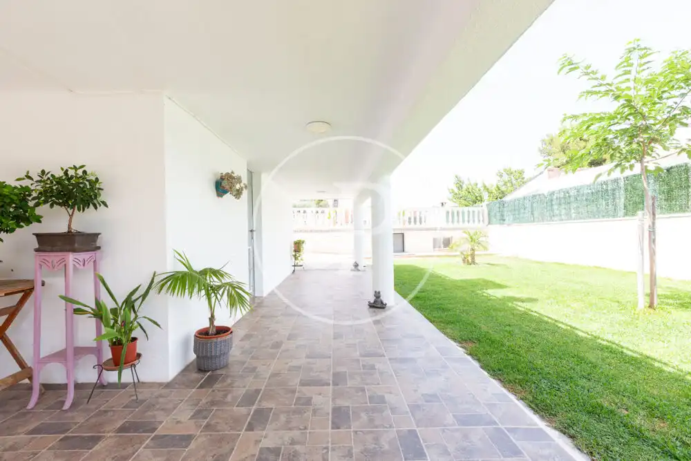 Terraza de Casa o chalet en venta en Chiva con Aire acondicionado, Calefacción y Jardín privado