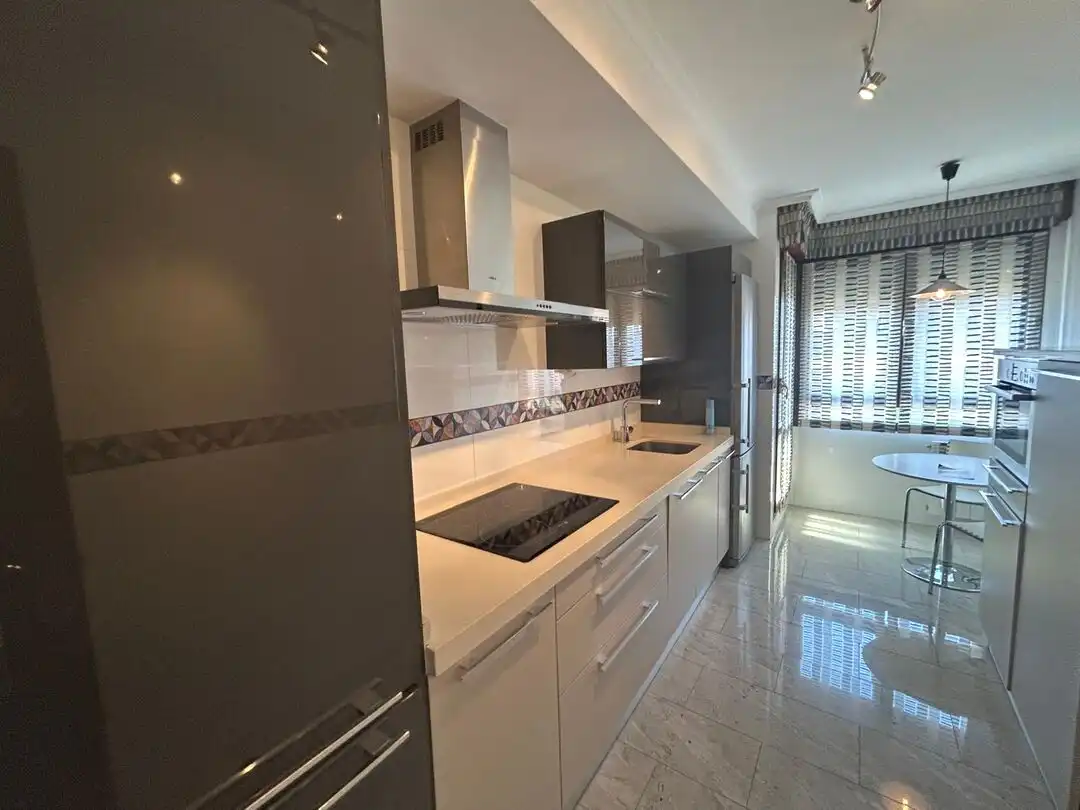 Piso con jardín en venta en Aramangelu Kalea, imagen 2