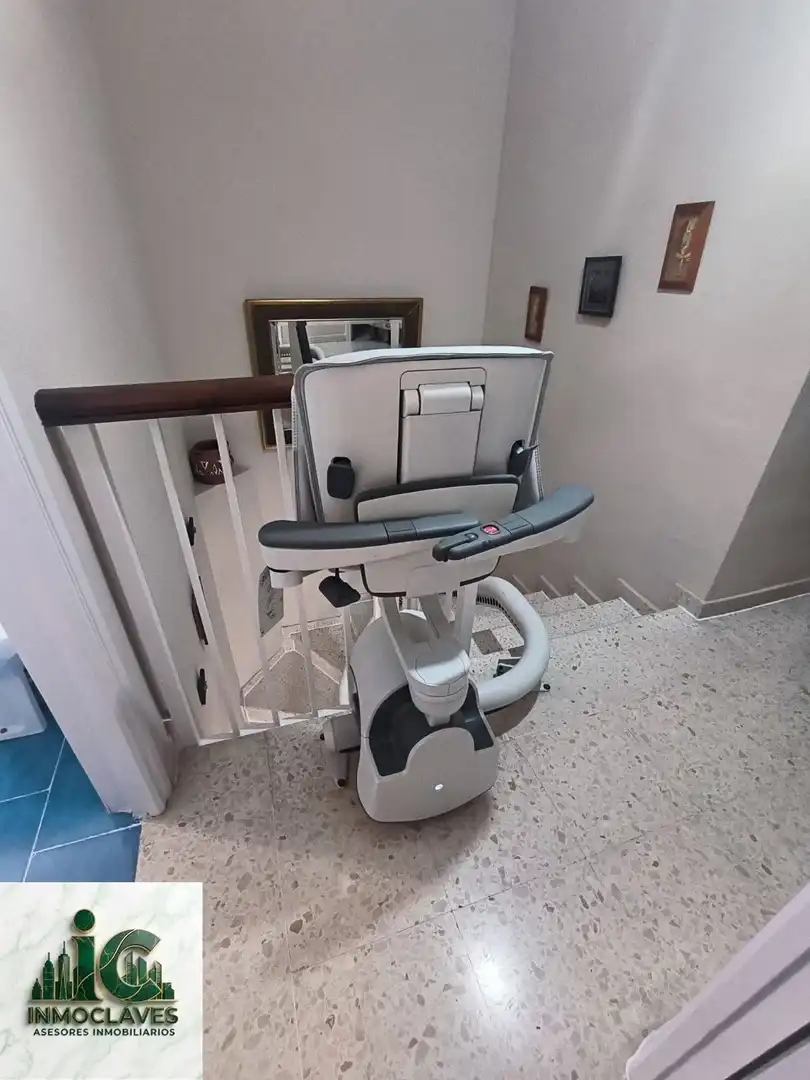 Balcony of Detached homes for sale in Algeciras  with Terrace and Furnished