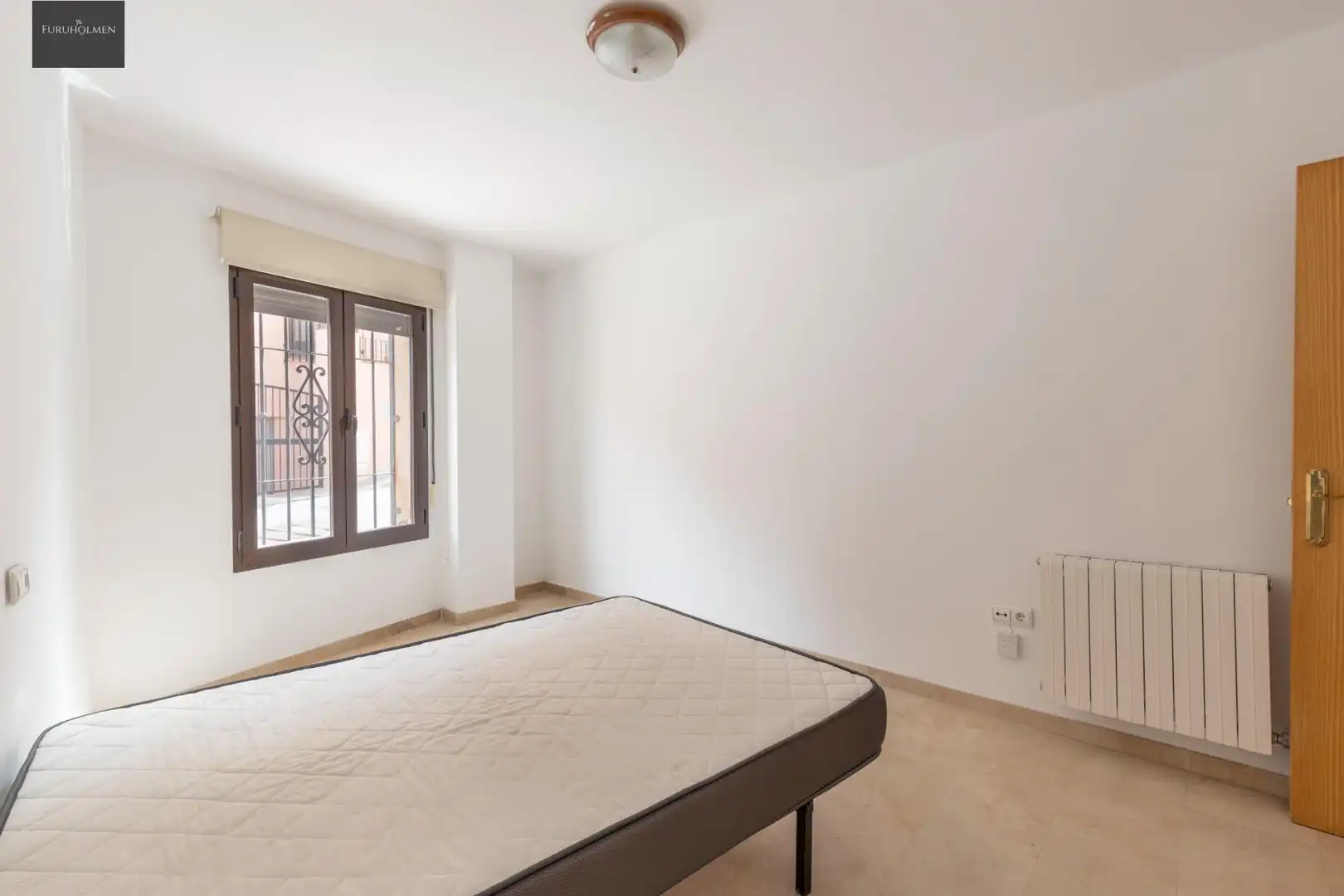 Dormitori de Casa adosada en venda en Monachil amb Aire condicionat, Calefacció i Terrassa